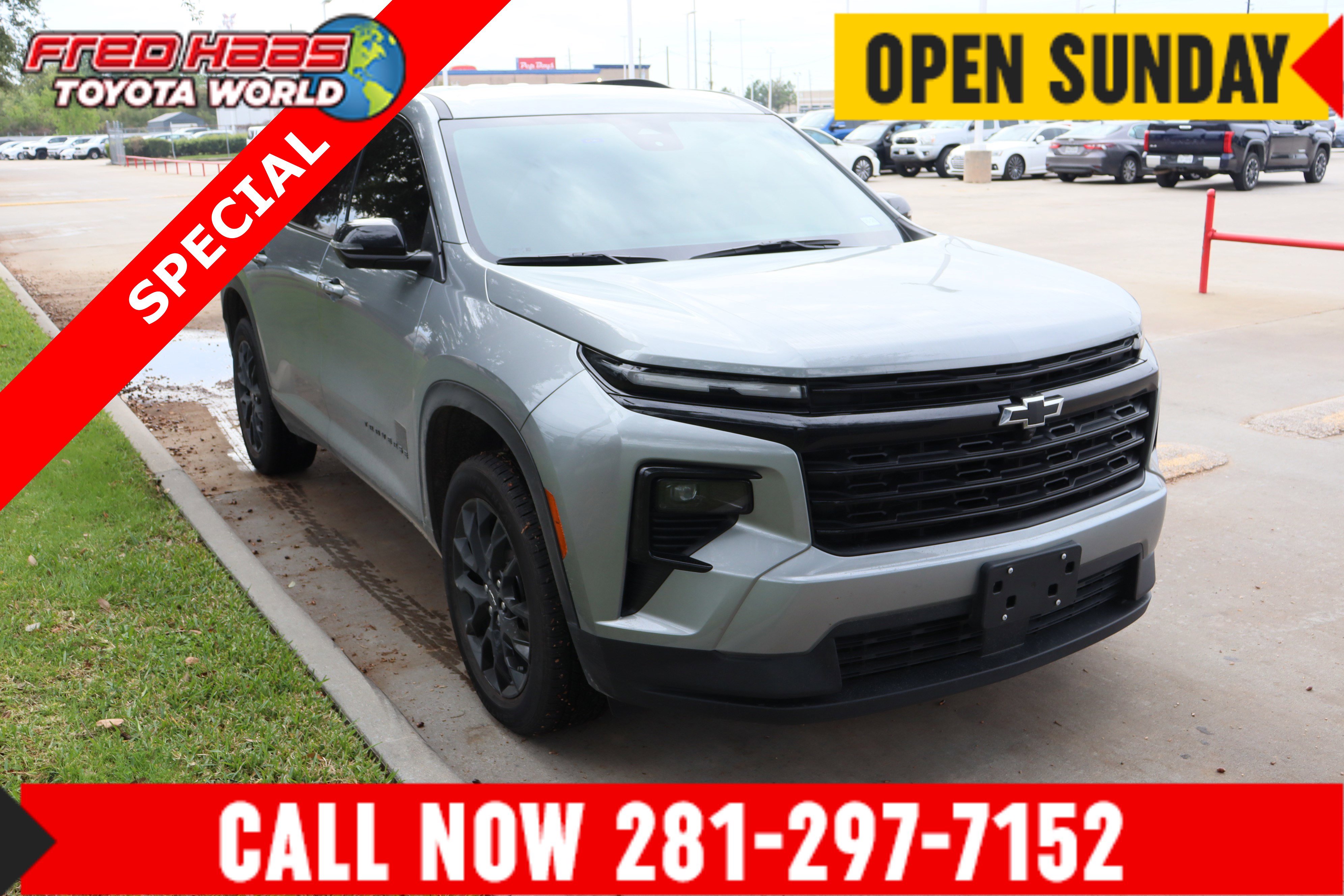 Used 2024 Chevrolet Traverse LT w/ Midnight/Sport Edition