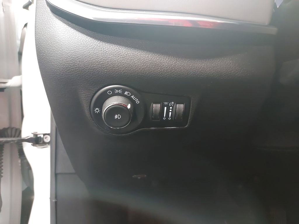 Used 2023 Jeep Compass Limited w/ Elite Group image 25