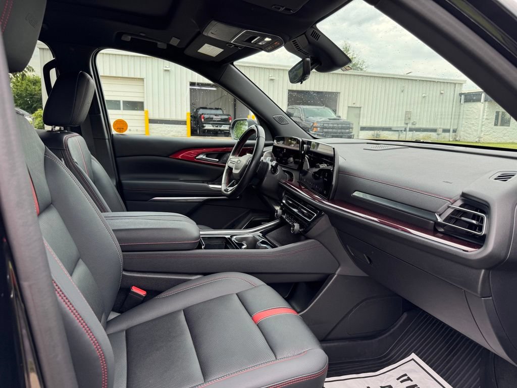 Certified 2024 Chevrolet Traverse RS AWD/4WD image 32