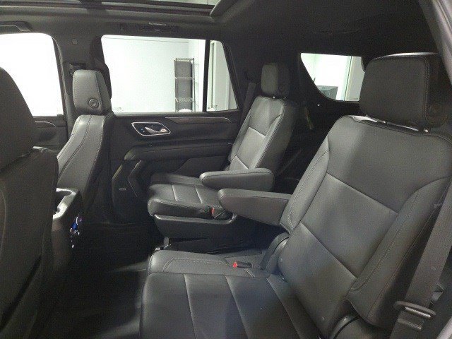 Used 2022 Chevrolet Tahoe Z71 w/ Z71 Off-Road Package image 17
