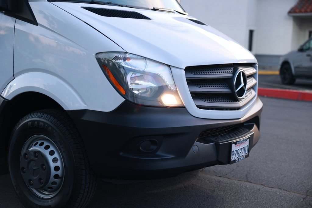 Used 2018 Mercedes-Benz Sprinter 3500 image 7
