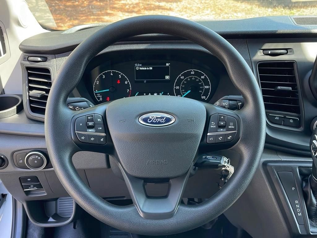 New 2025 Ford Transit 250 148 Medium Roof image 12