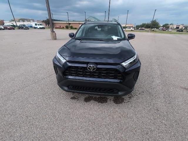 Used 2025 Toyota RAV4 XLE w/ Convenience Package FWD image 16