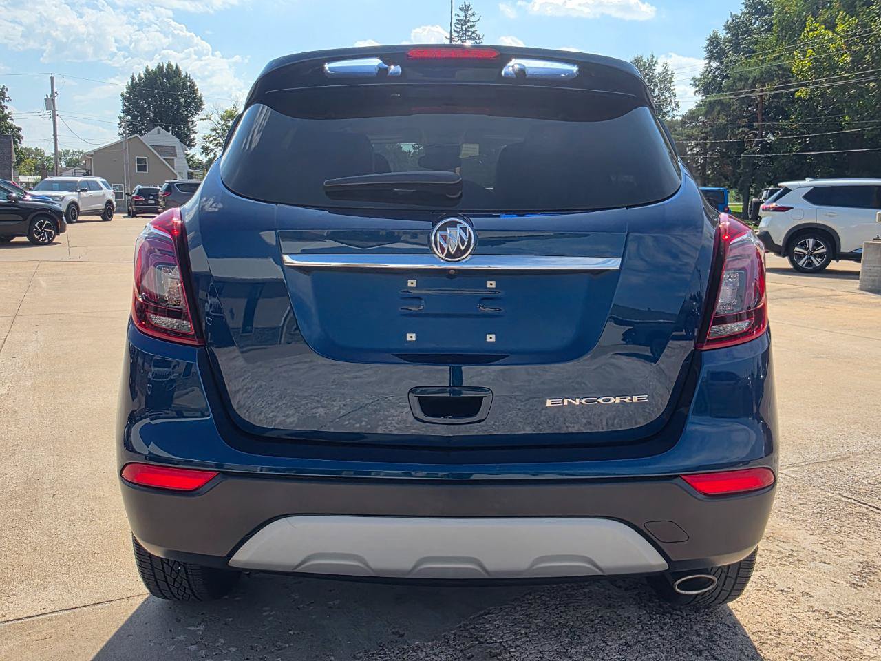 Used 2019 Buick Encore Sport Touring FWD image 14