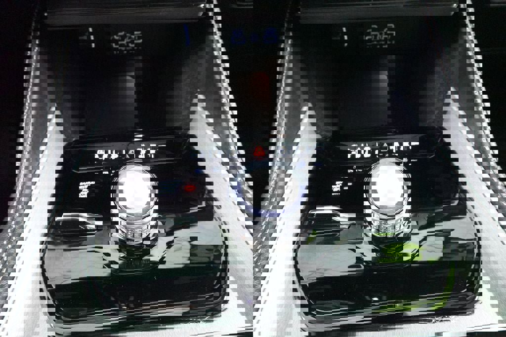 New 2025 Jeep Wagoneer Series II w/ Premium Group I AWD/4WD image 22