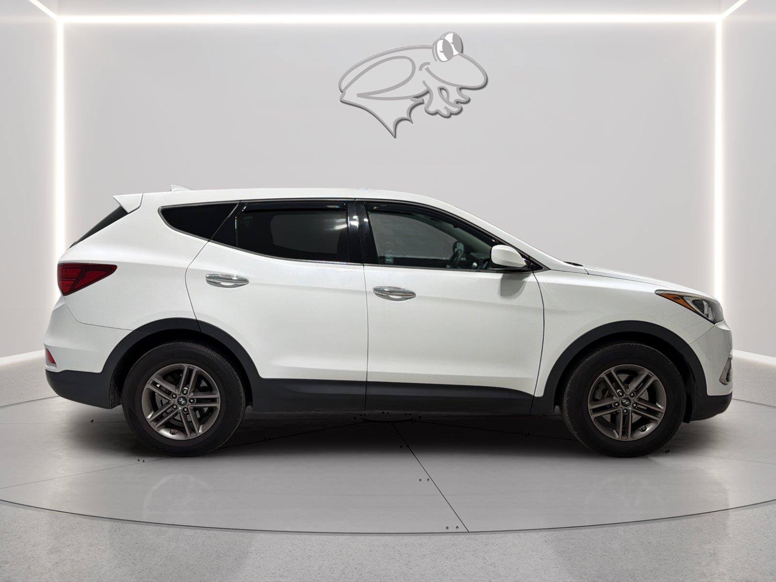 Used 2017 Hyundai Santa Fe Sport w/ Cargo Package AWD/4WD image 6
