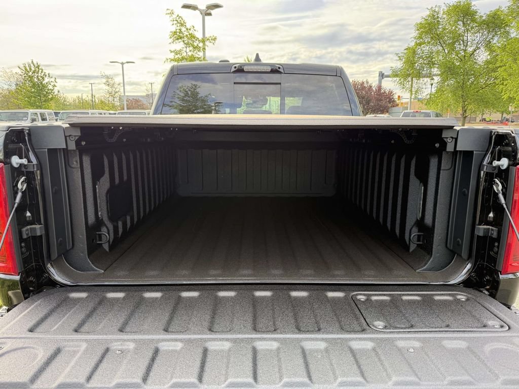New 2026 RAM 1500 Limited AWD/4WD image 32