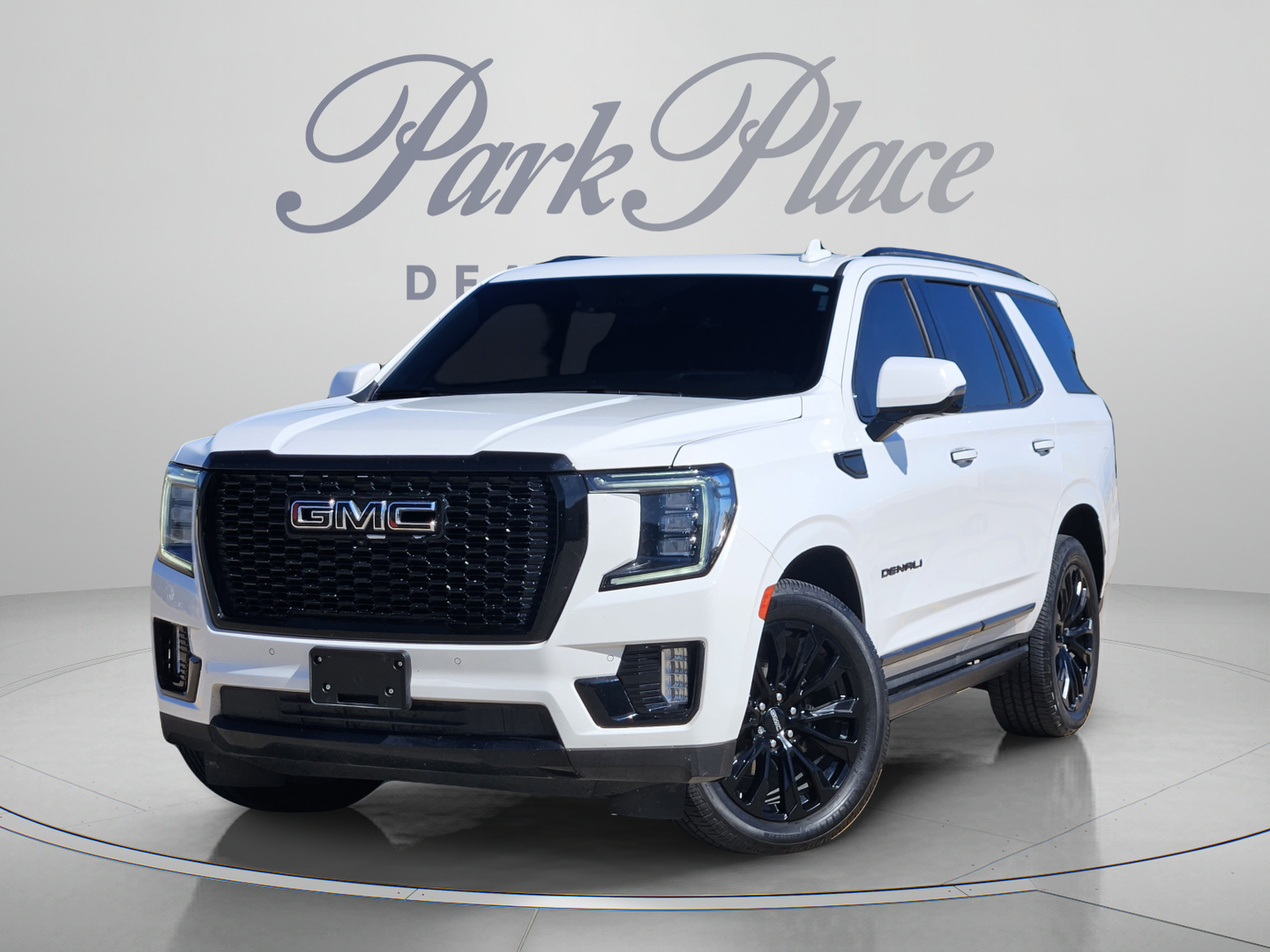 Used 2022 GMC Yukon Denali w/ Denali Premium Package AWD/4WD image 1