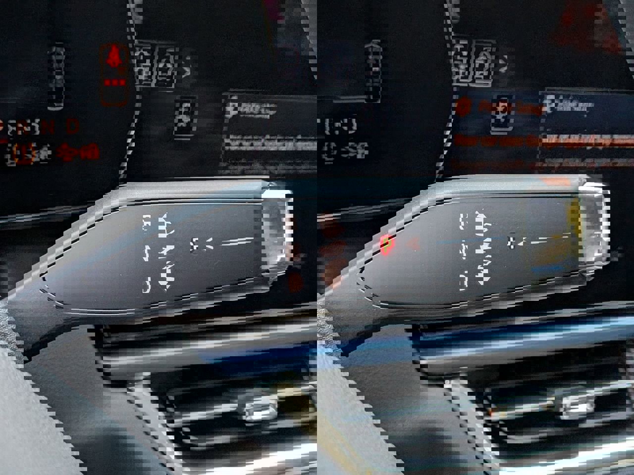 New 2026 Chevrolet Equinox EV LT image 14