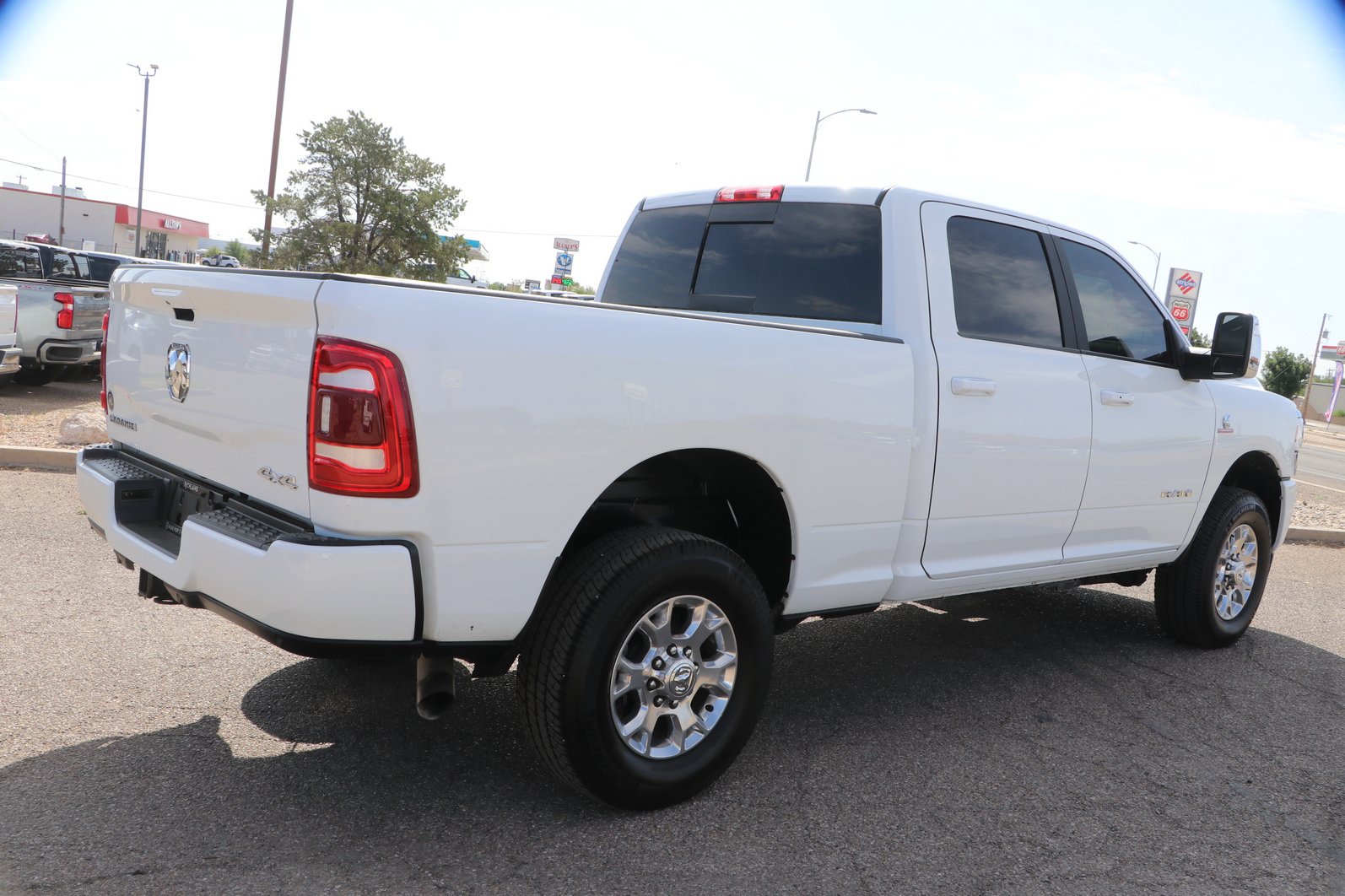Used 2024 RAM 2500 Laramie w/ Safety Group AWD/4WD image 7