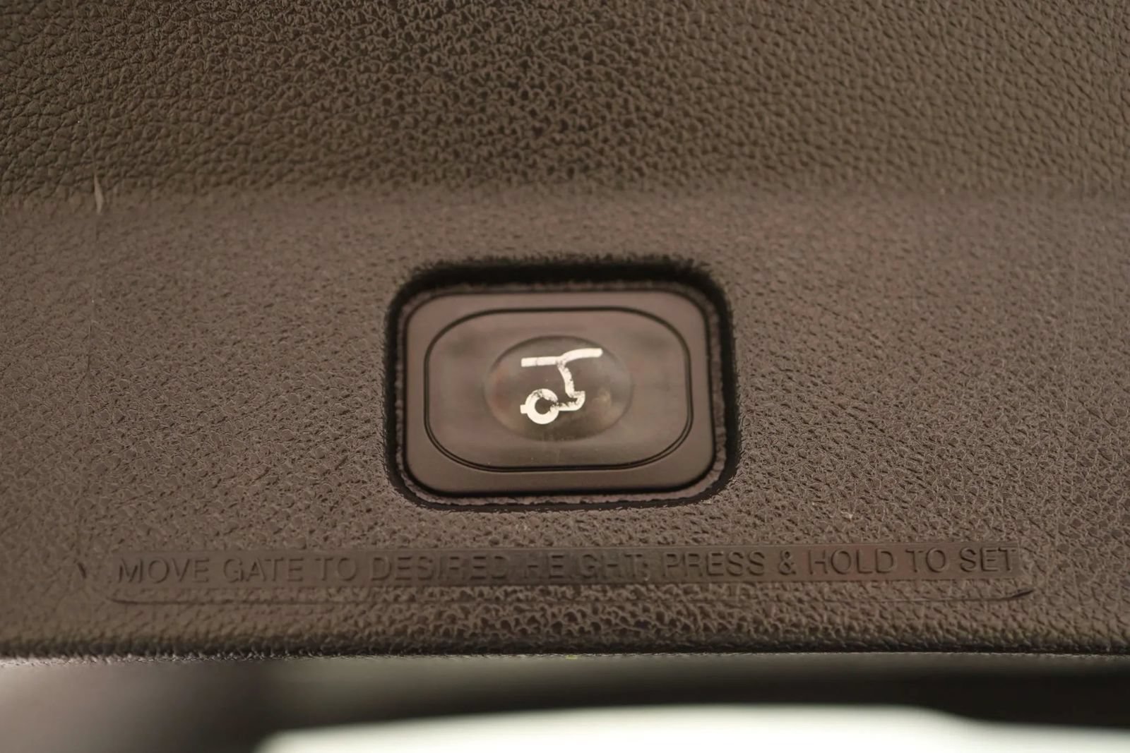 Used 2016 Ford Explorer Platinum AWD/4WD image 35