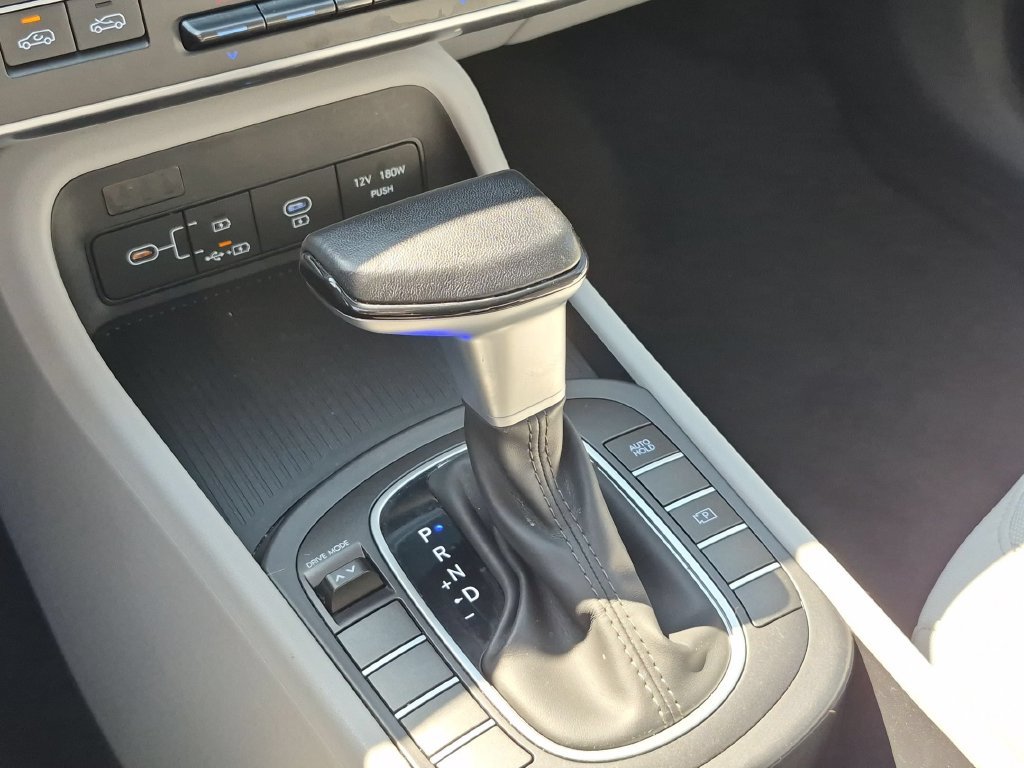 Used 2025 Hyundai Kona SEL FWD image 20