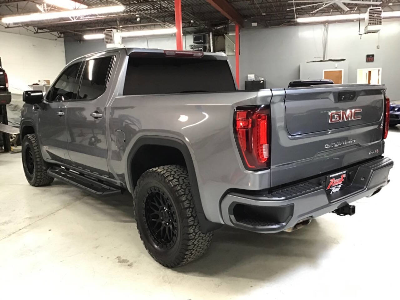 Used 2021 GMC Sierra 1500 AT4 AWD/4WD image 7
