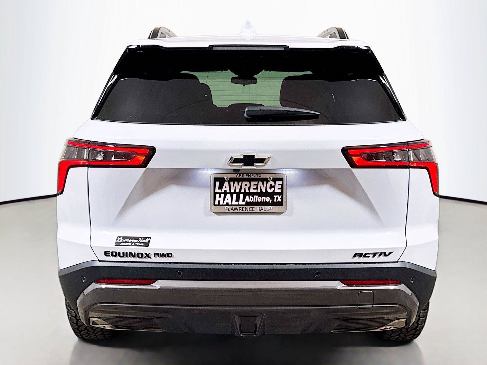 New 2026 Chevrolet Equinox ACTIV w/ Convenience Package III AWD/4WD image 4