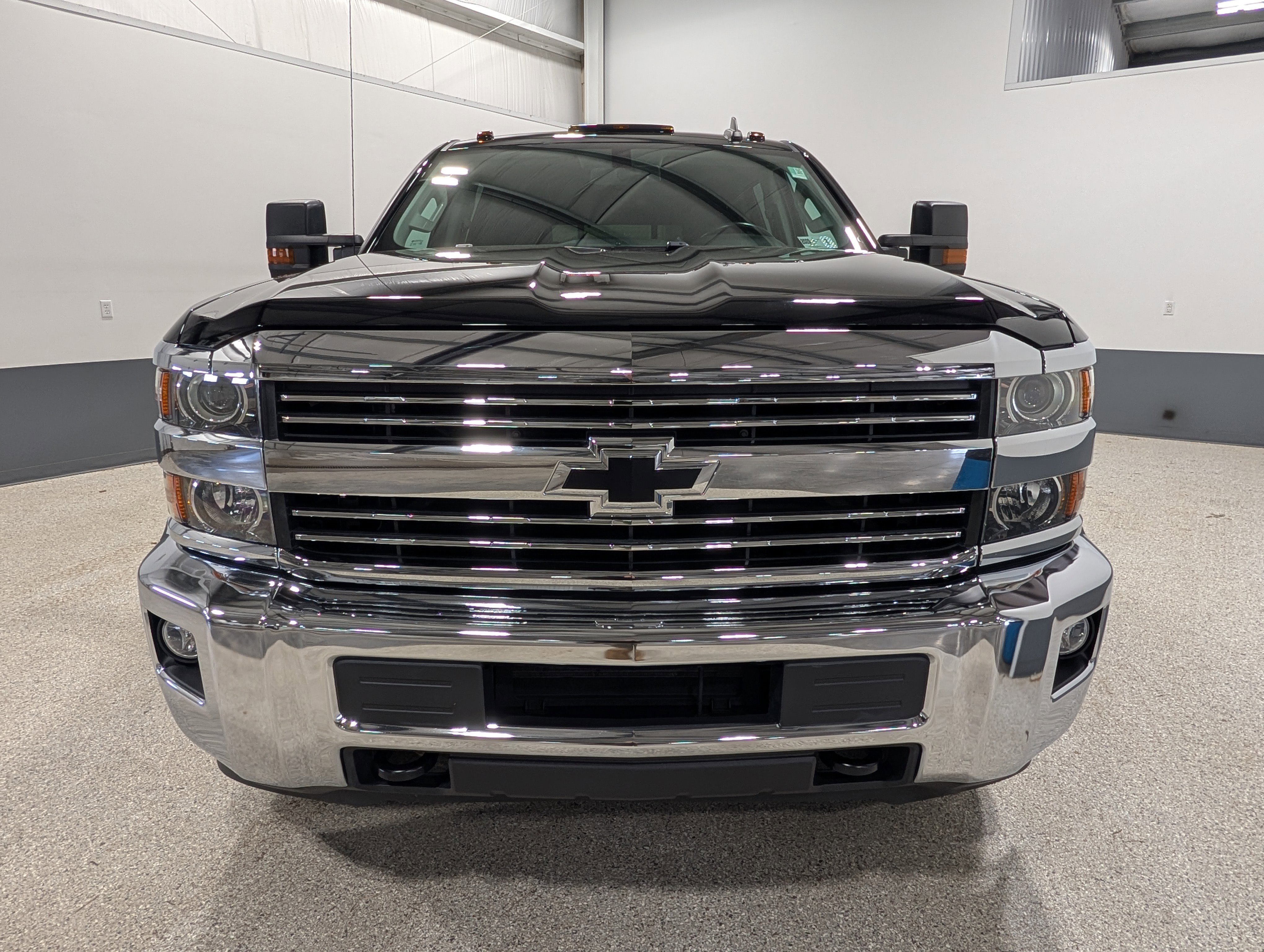 Used 2016 Chevrolet Silverado 3500 LT w/ All-Star Edition AWD/4WD image 13
