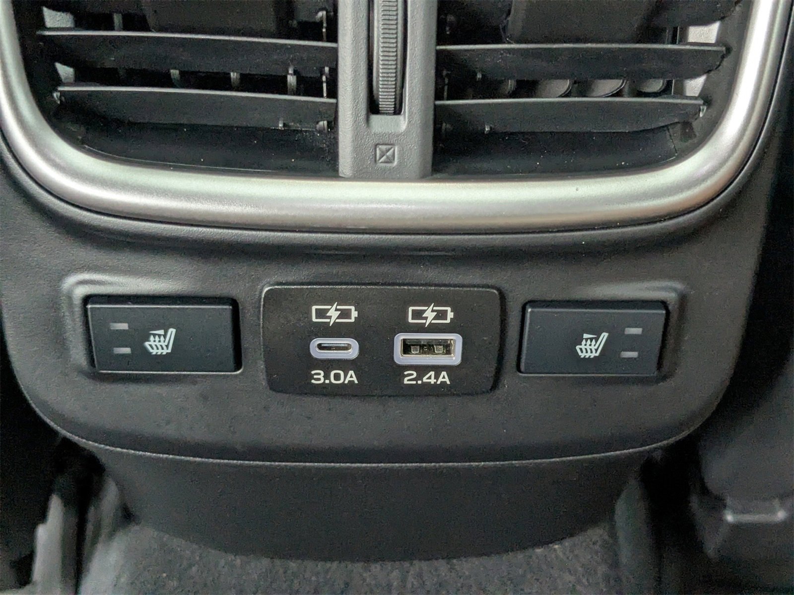 Used 2025 Subaru Outback Touring XT image 16