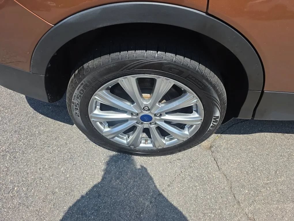 Used 2017 Ford Escape Titanium AWD/4WD image 15