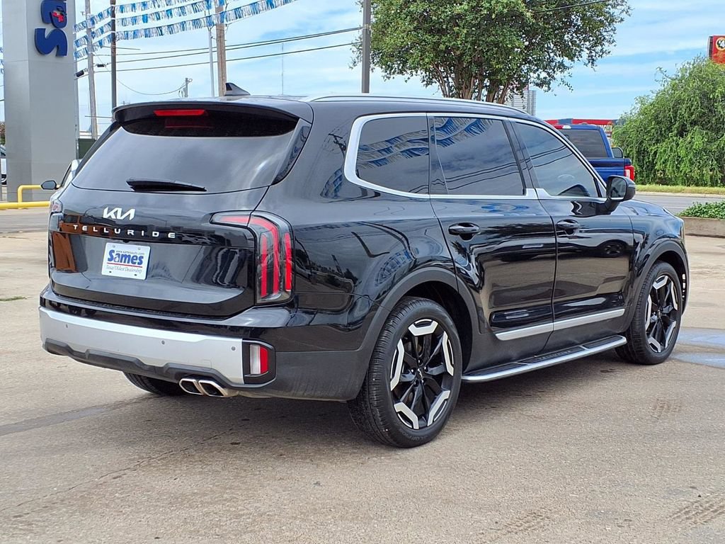 Certified 2024 Kia Telluride EX FWD image 8