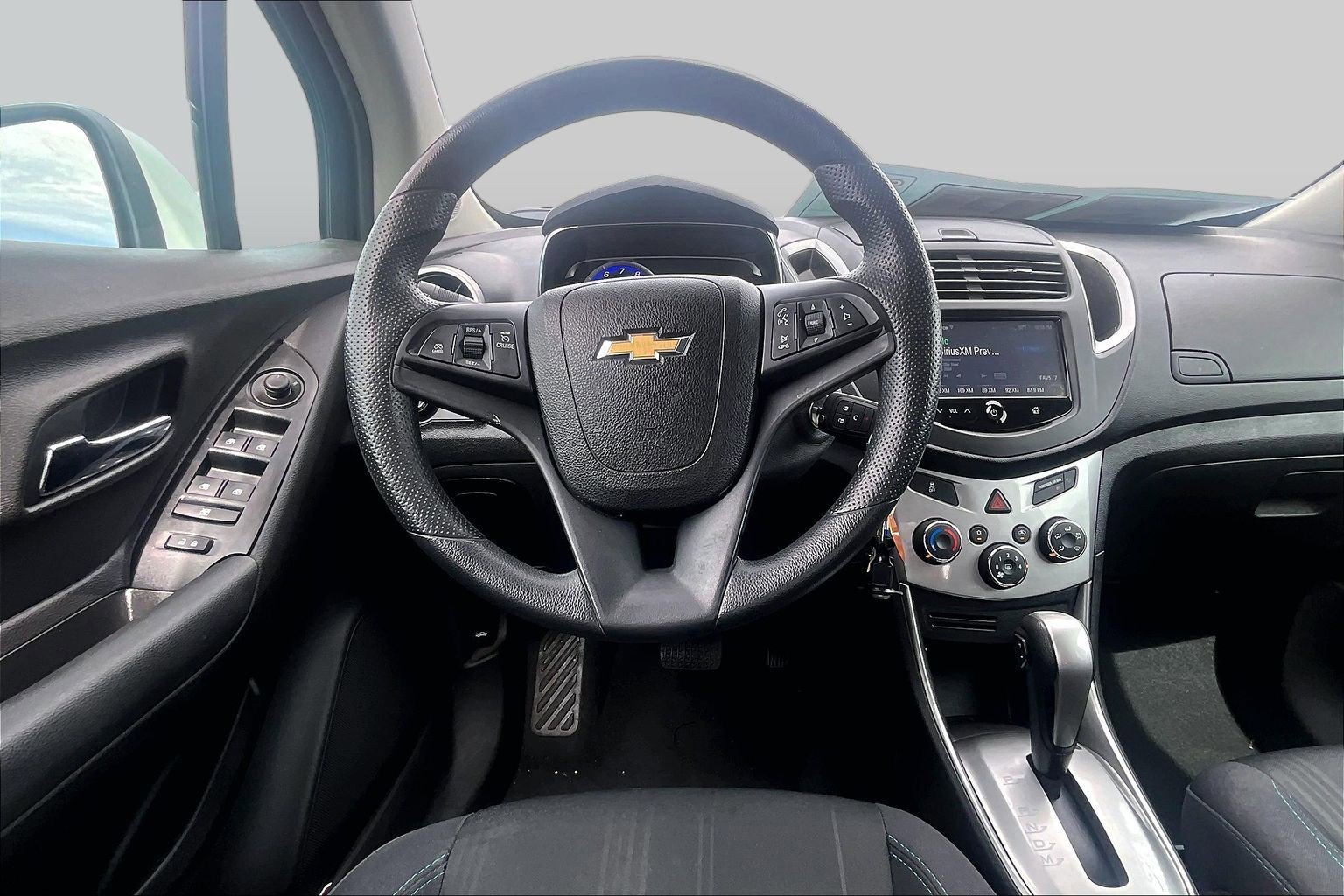 Used 2016 Chevrolet Trax LT AWD/4WD image 5