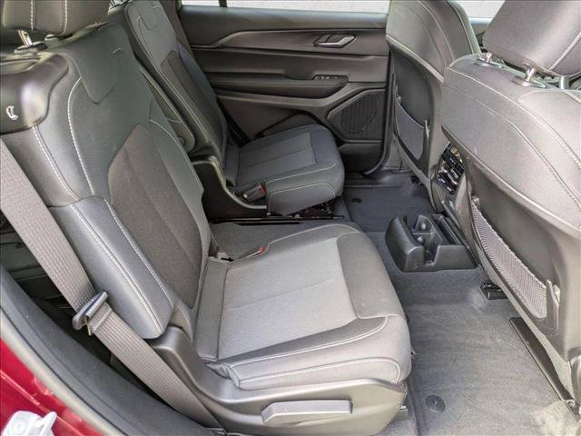 Used 2025 Jeep Grand Cherokee L Laredo AWD/4WD image 20
