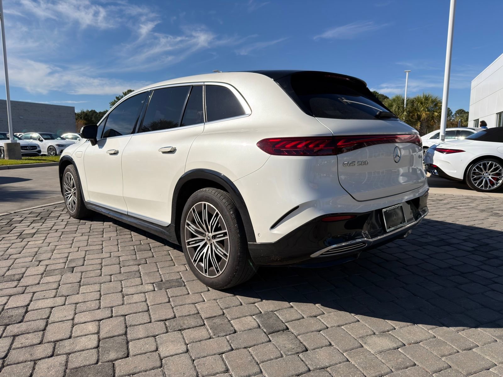 Certified 2023 Mercedes-Benz EQS 580 4MATIC SUV image 11