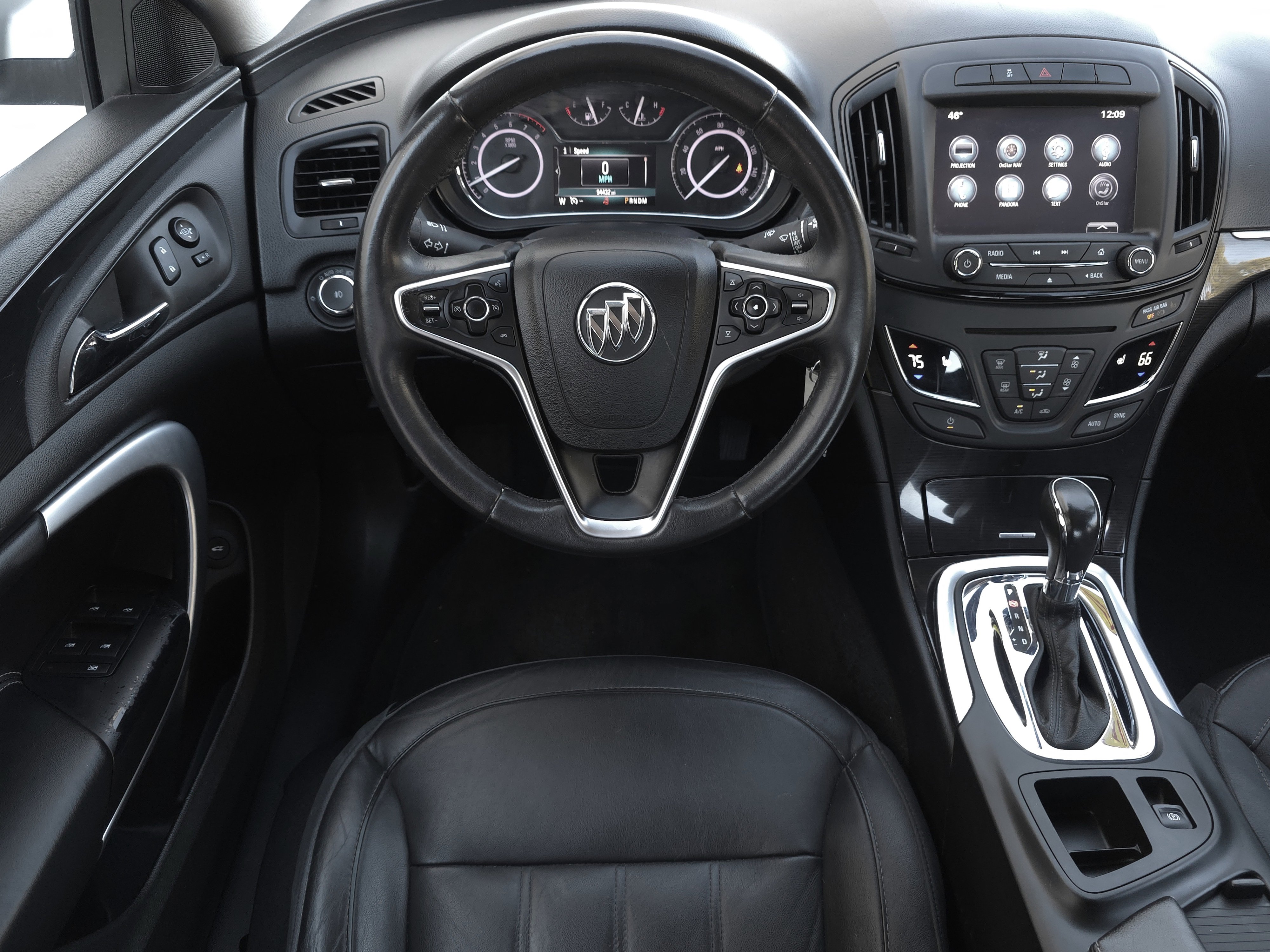 Used 2017 Buick Regal Sport Touring image 12