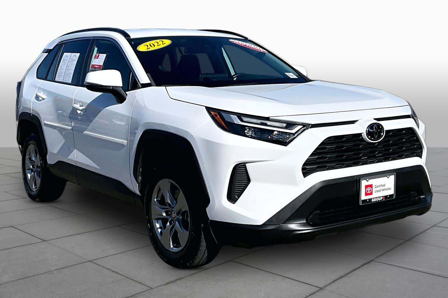 Certified 2022 Toyota RAV4 XLE AWD/4WD image 2