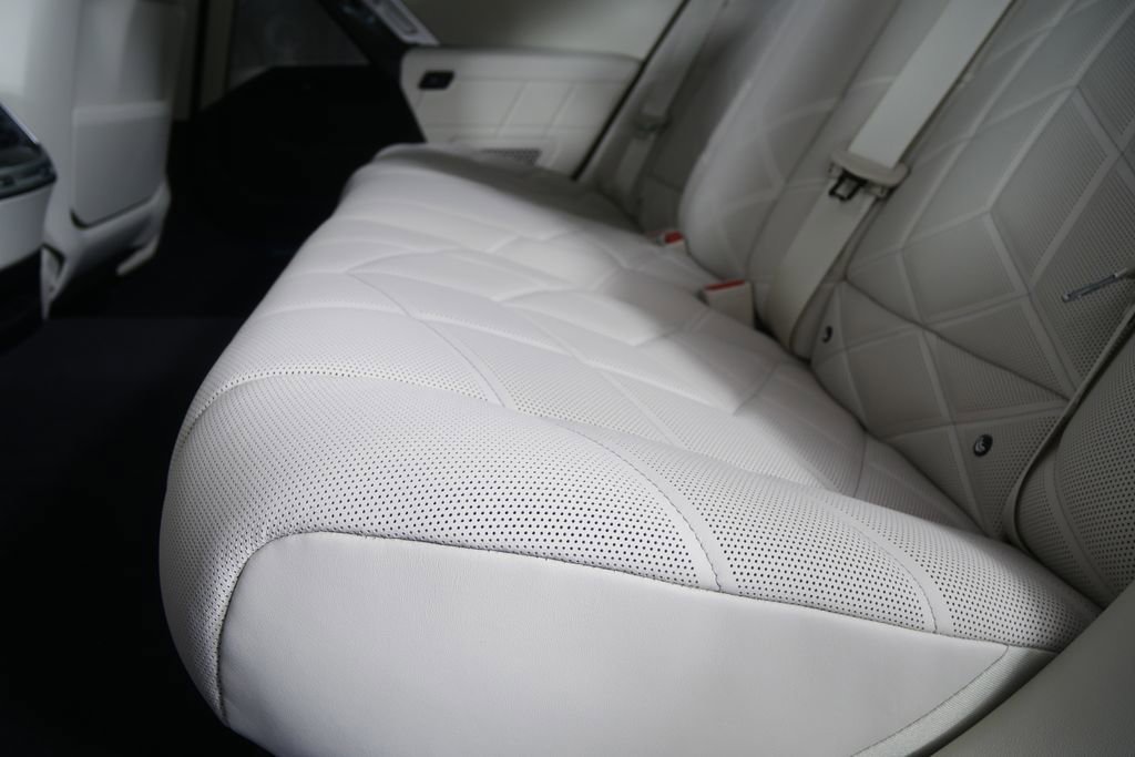 New 2026 BMW i7 xDrive60 w/ Executive Package image 13