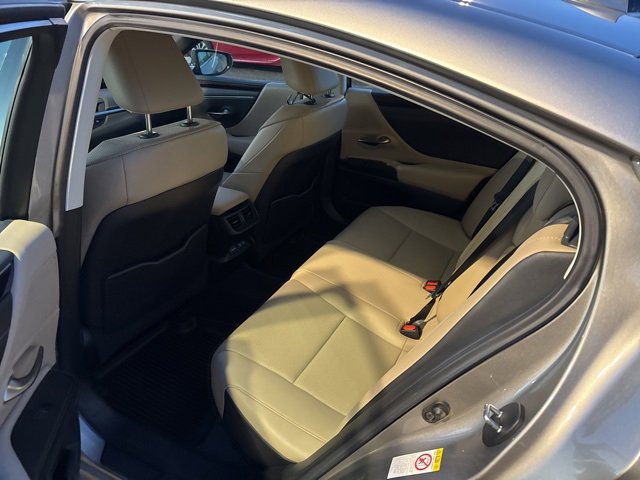 Used 2019 Lexus ES 350 image 5