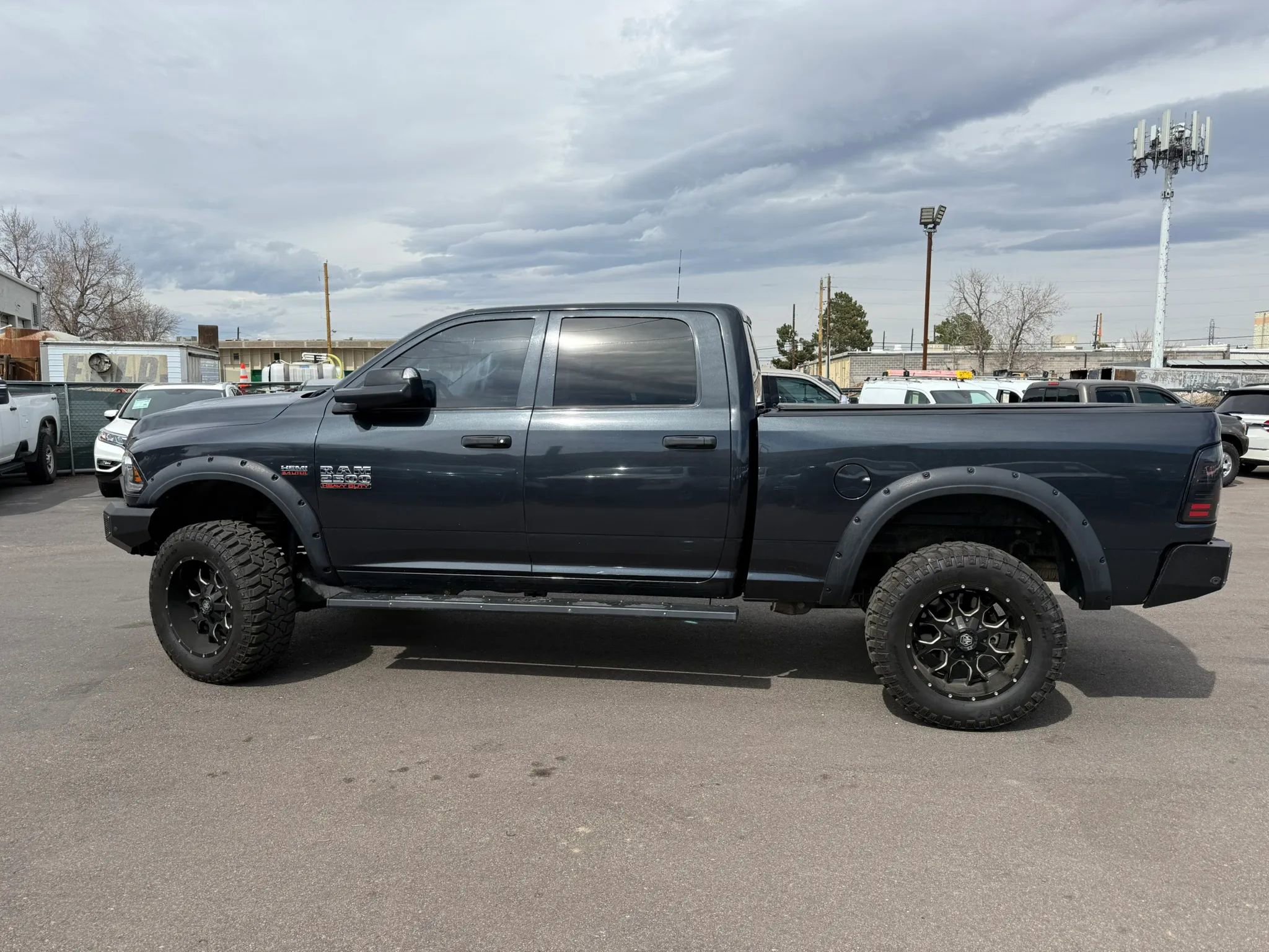 Used 2015 RAM 2500 Tradesman w/ Chrome Appearance Group AWD/4WD image 4