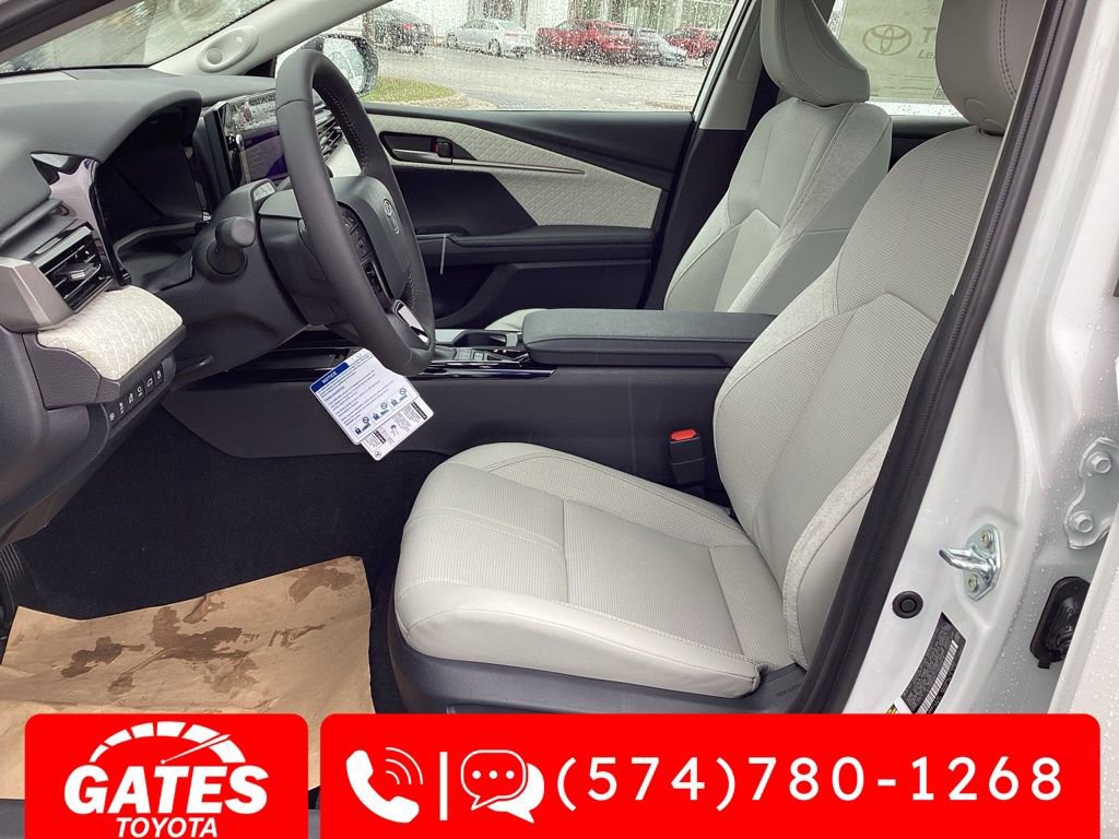 New 2026 Toyota Camry Hybrid image 7