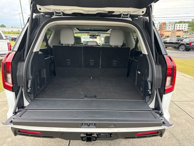 Used 2025 Ford Expedition Max Active AWD/4WD image 19