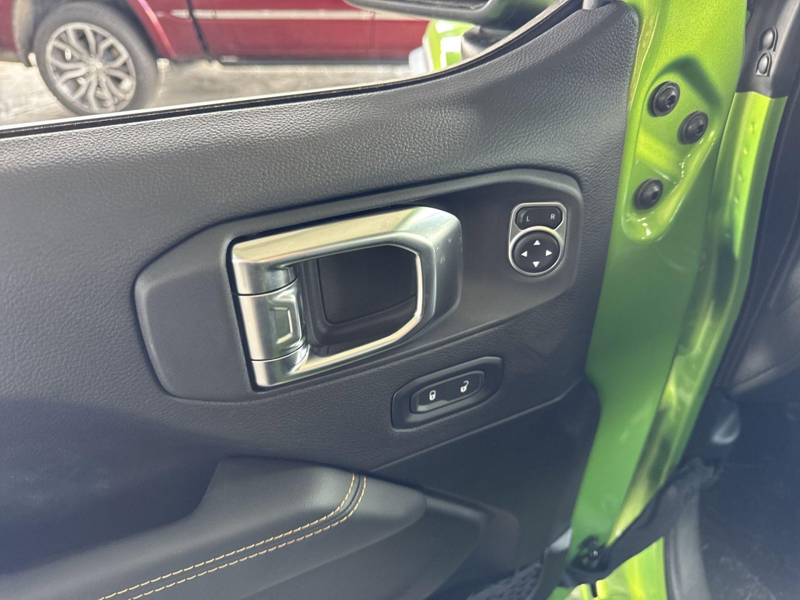 New 2025 Jeep Wrangler Unlimited Rubicon 392 image 19