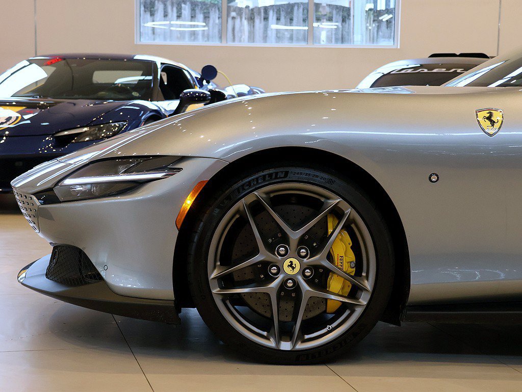 Certified 2026 Ferrari Roma Spider RWD image 54