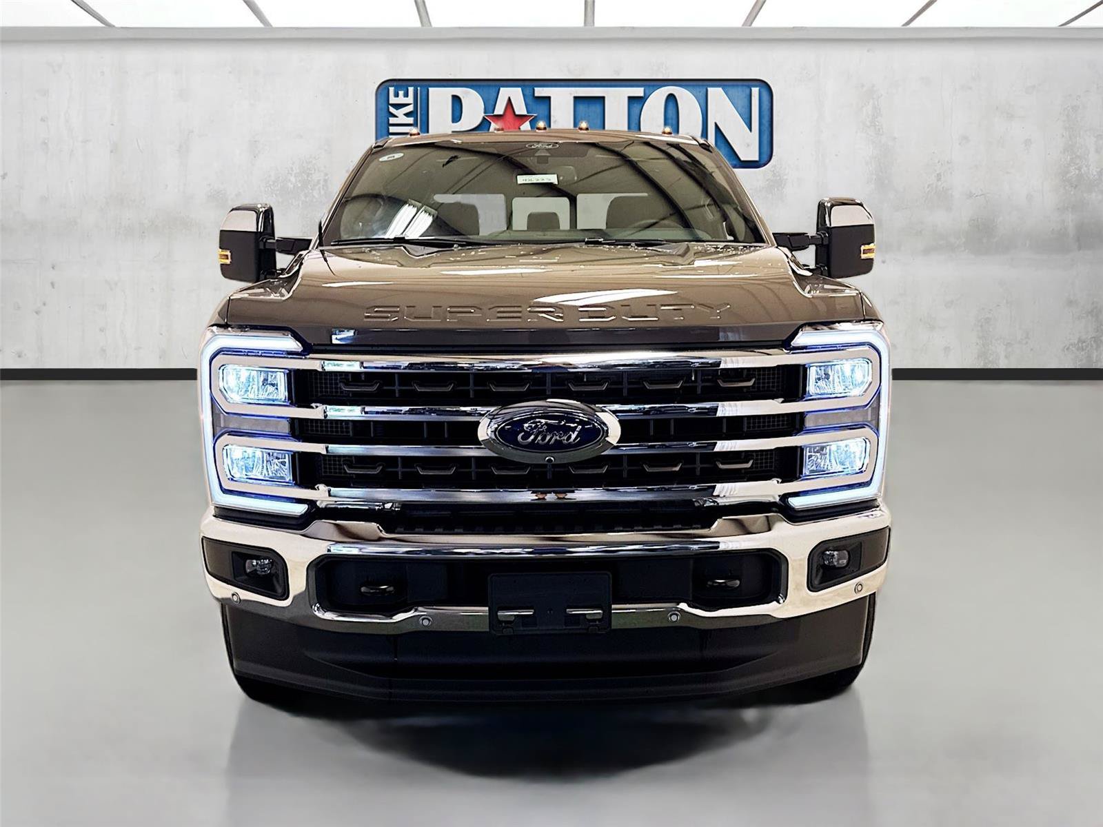 New 2026 Ford F350 King Ranch w/ Chrome Package AWD/4WD image 2