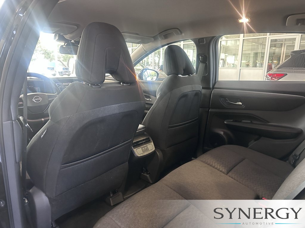 Used 2023 Nissan Ariya FWD image 25