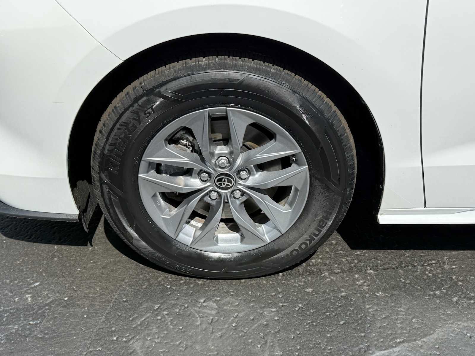 Certified 2022 Toyota Sienna LE FWD image 10