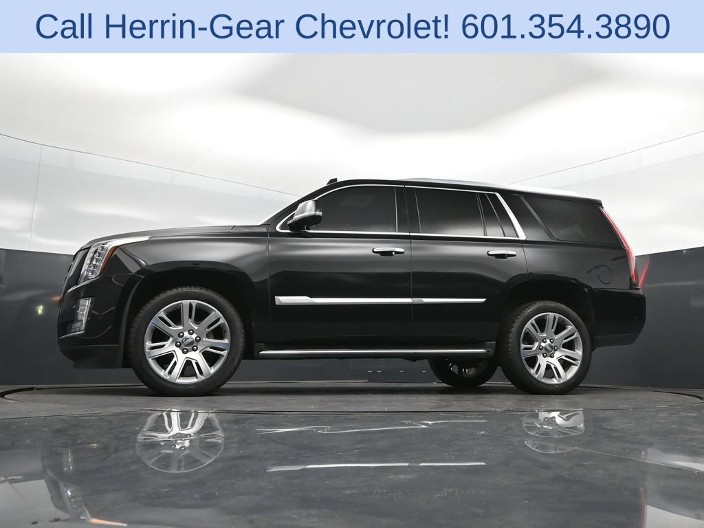 Used 2019 Cadillac Escalade Premium Luxury AWD/4WD image 40