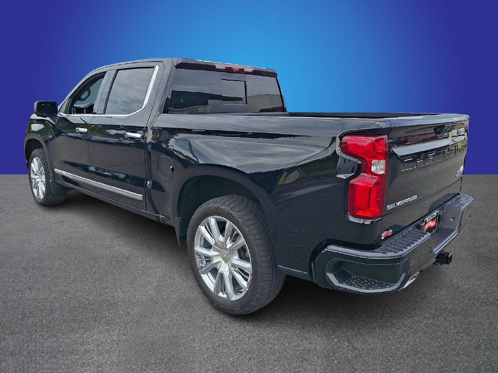 Used 2023 Chevrolet Silverado 1500 High Country w/ High Country Premium Package AWD/4WD image 6