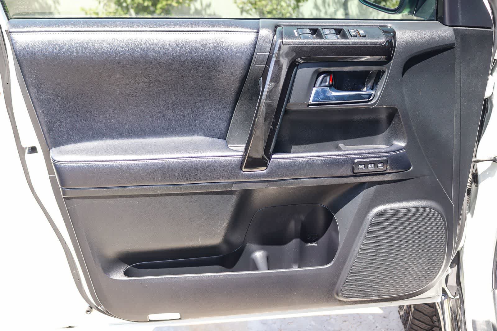 Used 2019 Toyota 4Runner Limited AWD/4WD image 20