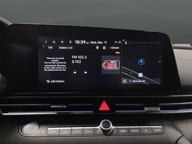 Used 2023 Hyundai Elantra Limited FWD image 18