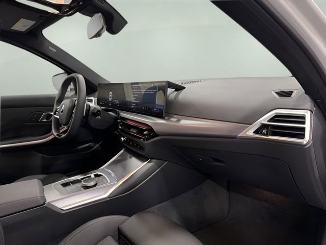 Used 2025 BMW 330i xDrive Sedan image 13