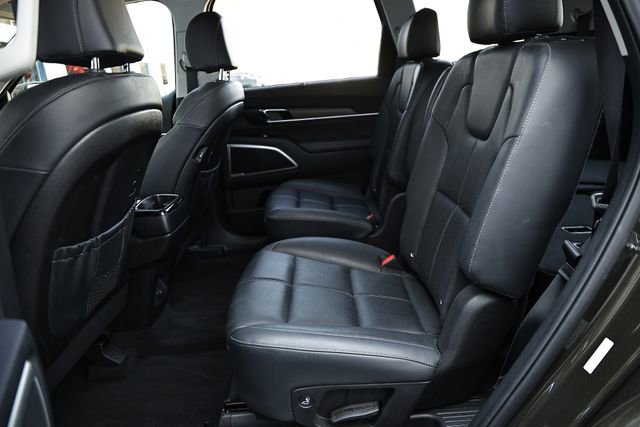 Used 2022 Kia Telluride EX w/ EX Premium Package image 25