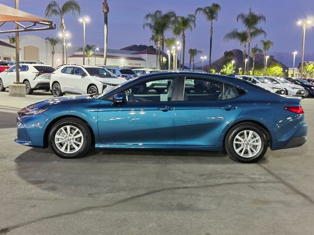 Used 2026 Toyota Camry LE image 9