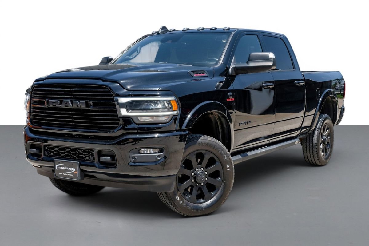 Used 2019 RAM 2500 Laramie w/ Black Appearance Package AWD/4WD image 4