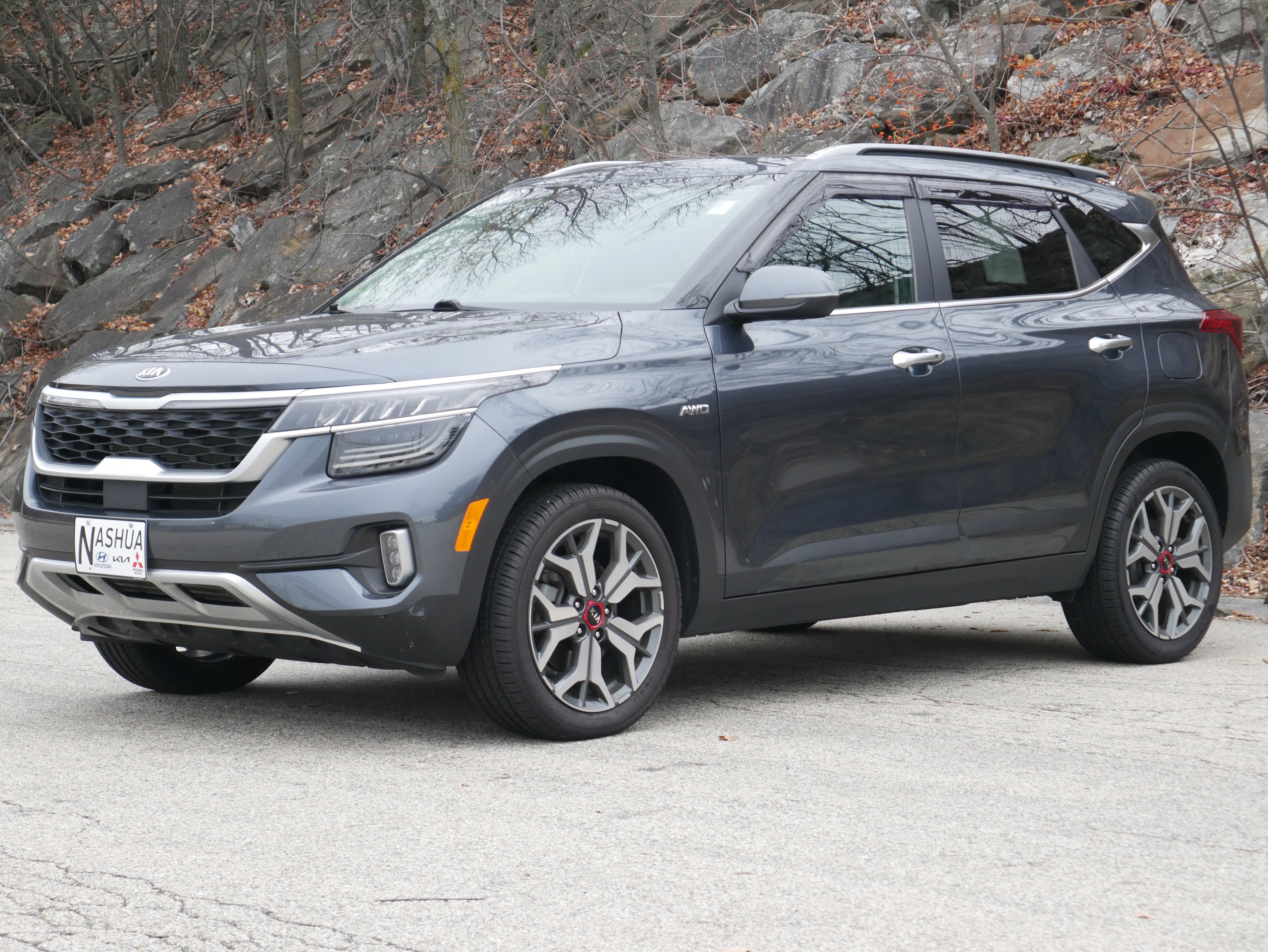 Certified 2021 Kia Seltos SX w/ SX Sunroof Package