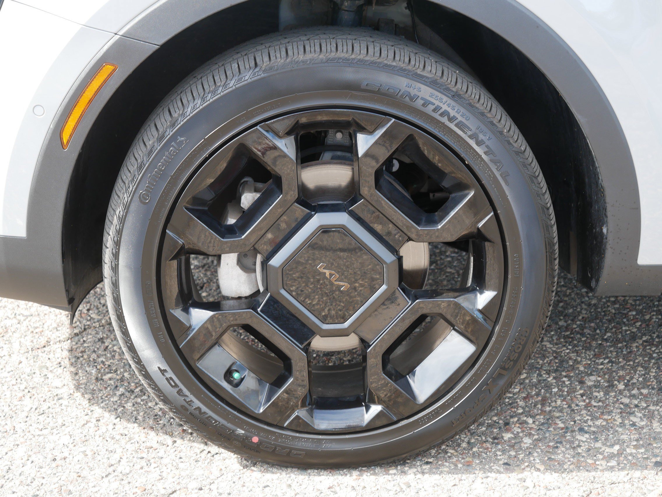 Used 2025 Kia Sorento SX AWD/4WD image 15