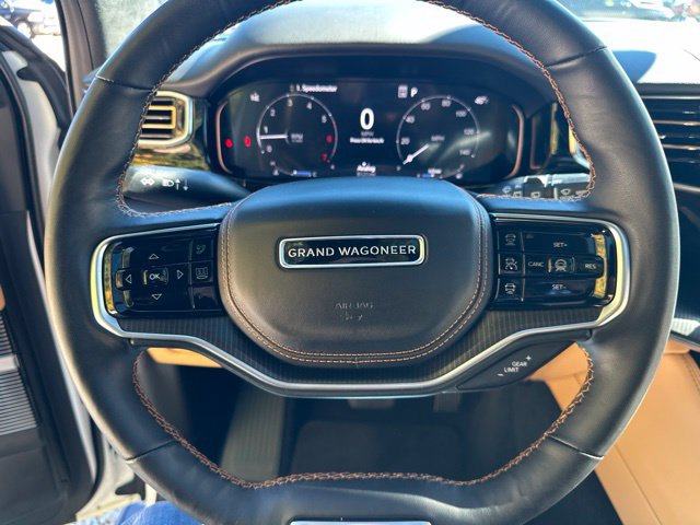 Used 2026 Jeep Grand Wagoneer Summit AWD/4WD image 32