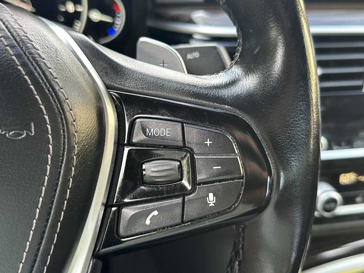 Used 2018 BMW 540i xDrive 540i xDrive image 24