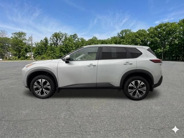 Used 2023 Nissan Rogue SV AWD/4WD image 5